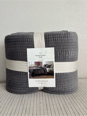 NWT King Ruched Velvet Quilt Gray - Threshold